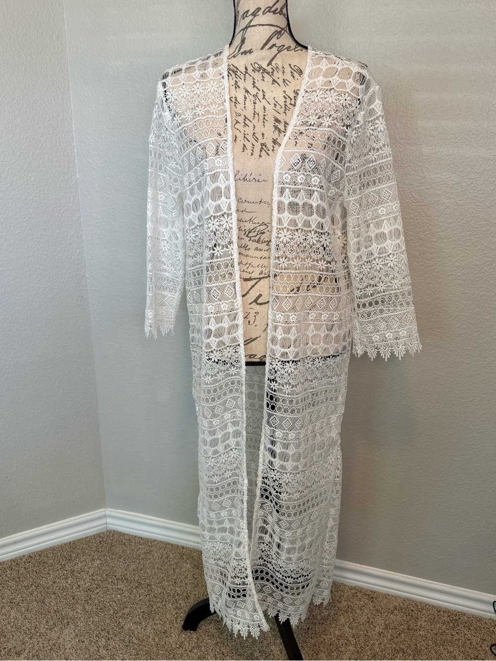 H&M White Crochet Lace Kimono Sz Medium